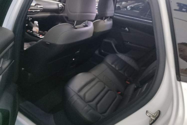 Used Citroen C5 X 2021 1.6T Enjoy the Extraordinary Left Rear Seat