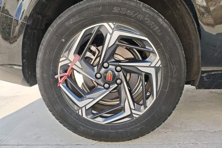 Used Hongqi HS3 2023 1.5T Two-Wheel Drive Shanwei Edition
