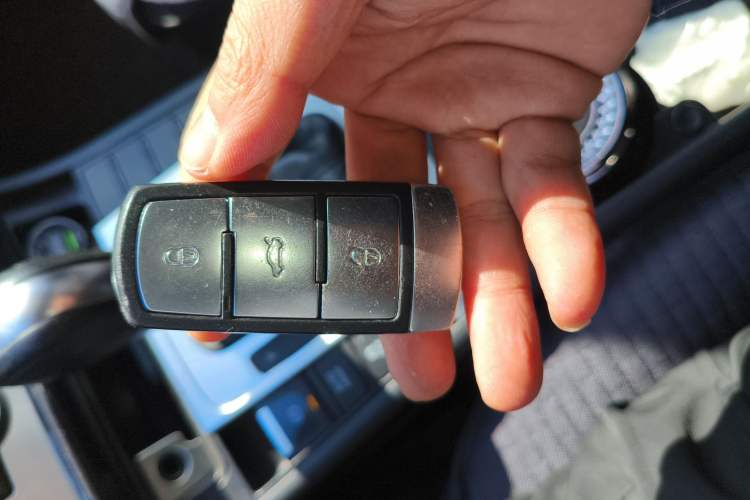 Used Volkswagen Magotan 2013 1.8TSI Premier Model Vehicle Key