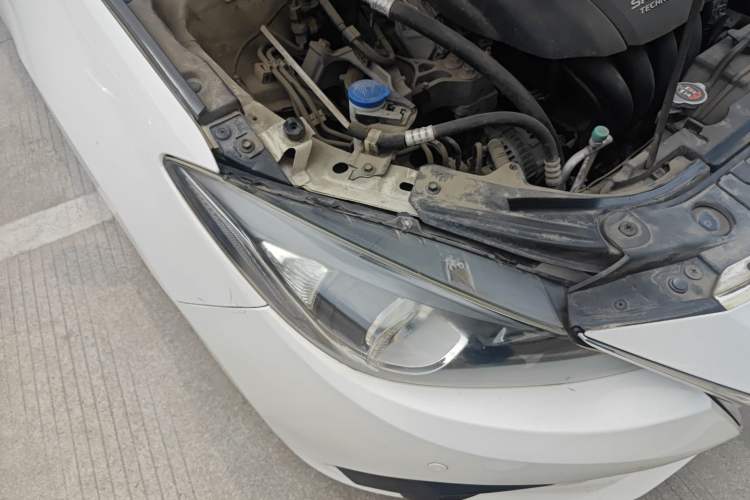 Used Mazda 3 Axela 2016 Sedan 1.5L Automatic Comfort Model Right Front Headlight