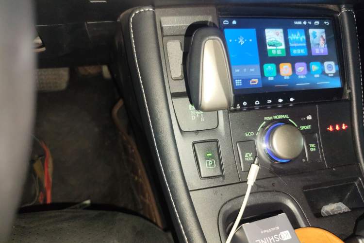 Used Lexus CT 2017 CT200h Elite Edition Two-Tone China V Standard