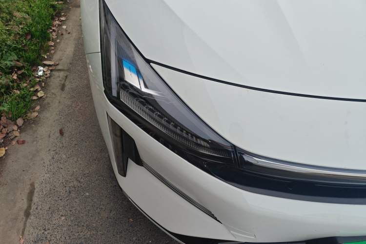 Used Geely Galaxy L6 2023 60km AIR Right Front Headlight