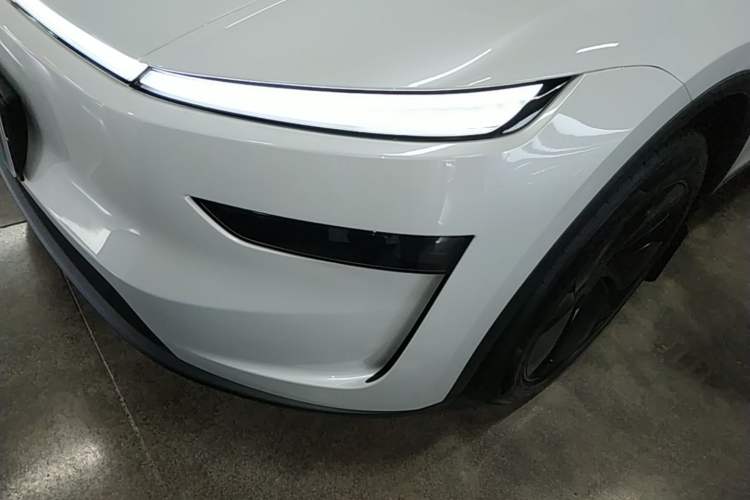 Used Tesla Model Y 2026 Model Long-Range Rear-Wheel-Drive Version
