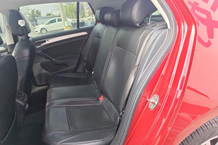 Used Volkswagen Golf 2020 200TSI DSG Comfortable and Ambitious Edition