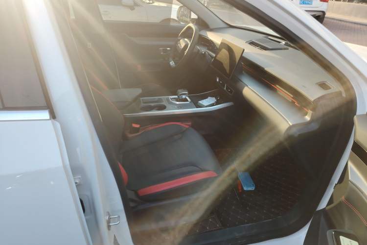 Used JETOUR Dashing 2024 1.5T DCT Starlight Shine Pro Edition
