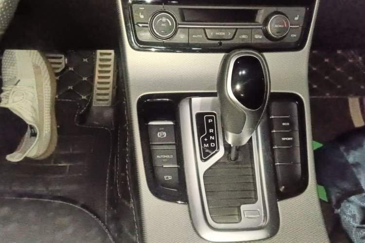 Used Geely Auto Emgrand GS 2018 Lingchao Edition 1.4T Automatic ZhenShang Smart Connectivity Model
