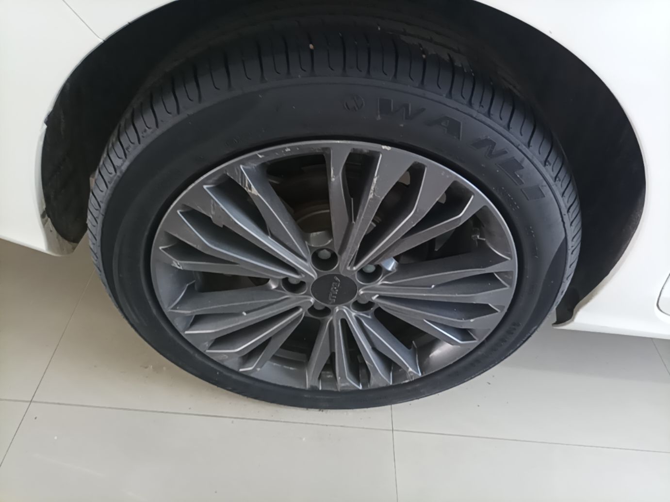 Dongfeng Aeolus Yixuan MAX 2021 1.5T Ultra-Stylish Trendsetter Edition — снимка 11