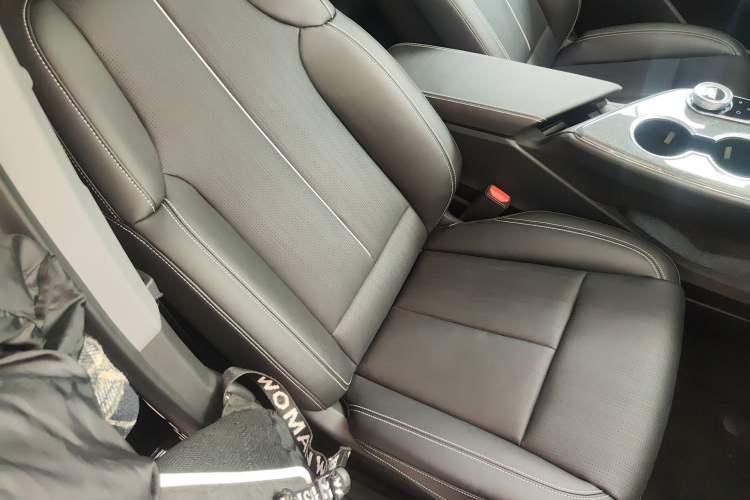 Used Cadillac OPTIQ 2024 Standard Range Version
