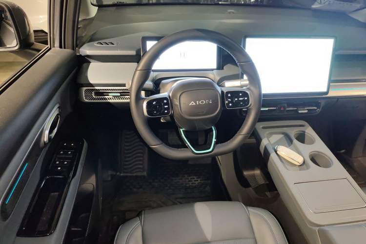 Used AION Y 2023 Plus 610 Smart Edition Lithium Iron Phosphate