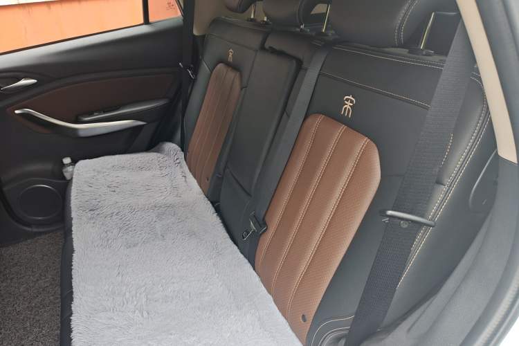 Used BYD Song 2018 1.5TID Automatic Smart Connect Prestige Model
