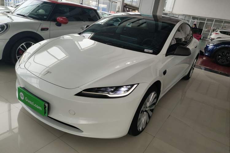 Used Tesla Model 3 2023 Long-Range All-Wheel-Drive Version