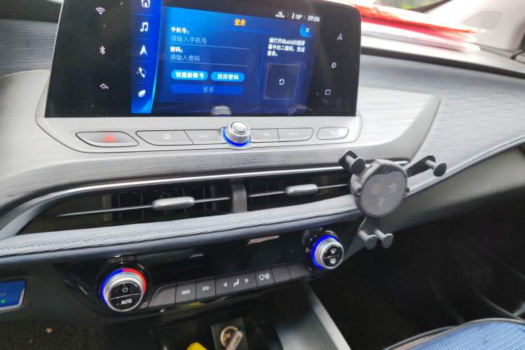 Used Buick Velite 6 2022 Plug-in Hybrid Connected & Shared Model Audio And AC Panel