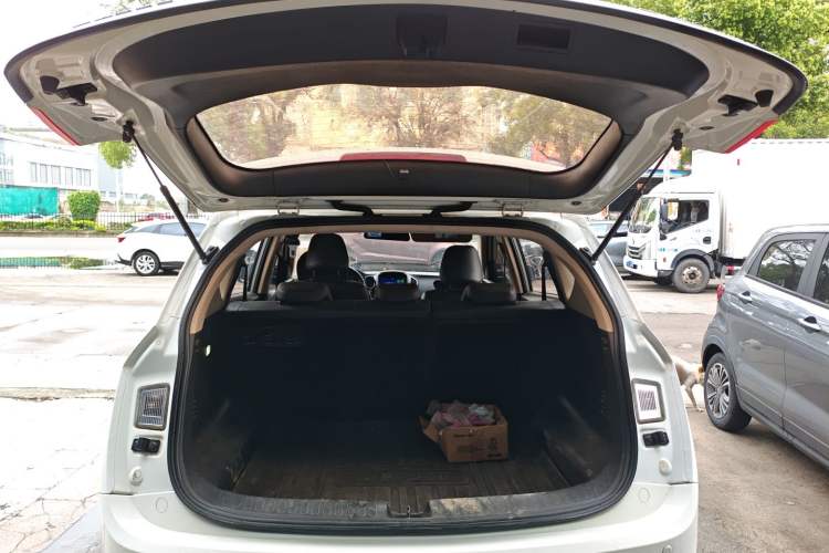 Used Baojun 560 2016 1.5T Manual Luxury Model
