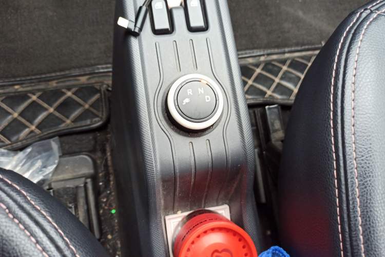 Used Wuling Hongguang MINIEV 2022 Macaron Premium Model – Lithium Iron Phosphate