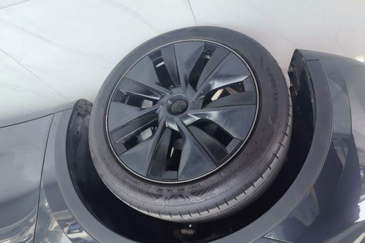 Used Tesla Model Y 2024 Rear-Wheel-Drive Version