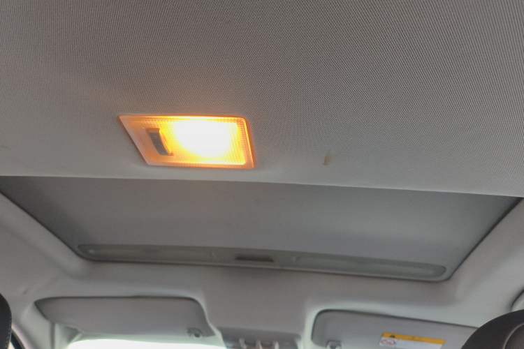 Used Chevrolet Trax 2014 1.4T Automatic Two-Wheel Drive Luxury Model Headliner