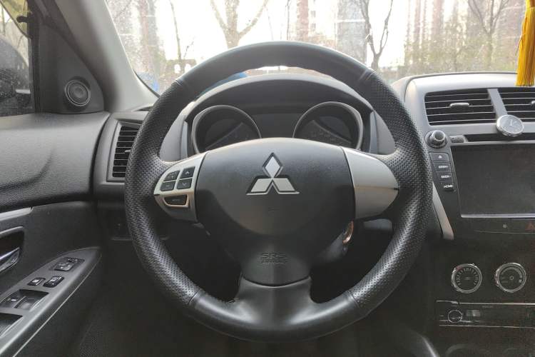 Used Mitsubishi ASX 2013 2.0L Manual Two-Wheel Drive Comfort Edition
