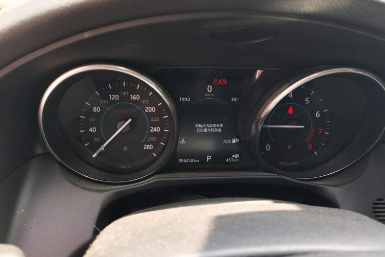 Used Jaguar XF 2016 XF 2.0T Two-Wheel-Drive R-Sport Sport Edition Instrument Cluster