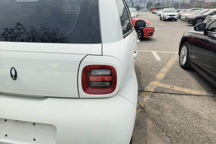 Used ORA Black Cat 2021 301km Cute Pet Edition Right Rear Taillight