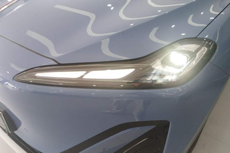 Used Hongqi Tiangong 06 2025 660 4x4 Smart Selection Edition Left Front Headlight