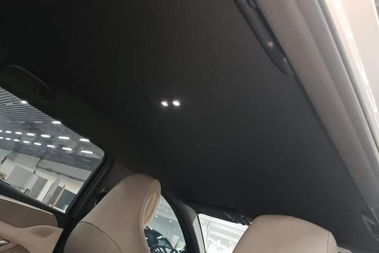 Used BYD Song Pro New Energy 2023 Champion Edition DM-i 71KM Navigation Model
