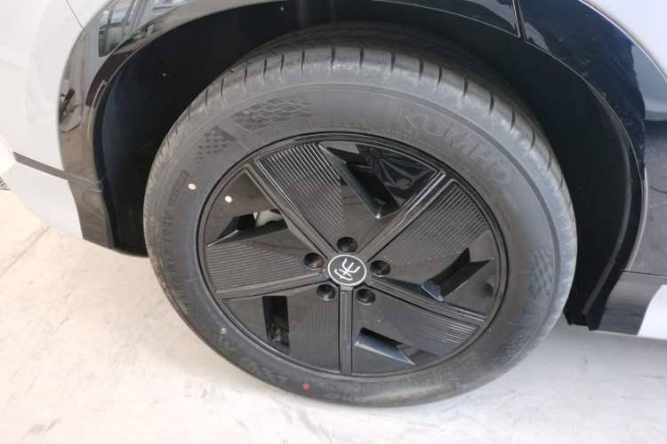 Used BYD Song L EV 2025 550 km Excellence Version