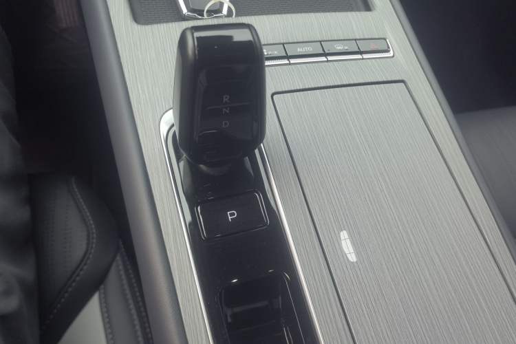 Used Geely Auto FX11 2024 1.5TD DCT Dragon Edition
