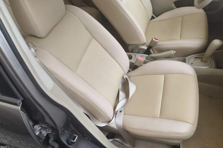 Used Venucia D50 2013 1.6L Automatic Fashion Edition Right Front Seat