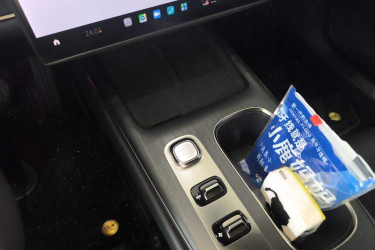 Used Xiaomi Auto SU7 2024 Rear-Drive Long-Range Intelligent Driving Version Gear Lever