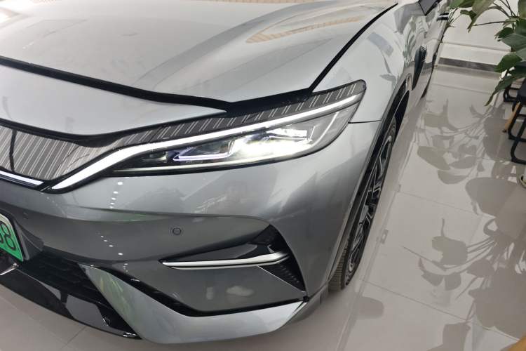 Used BYD Song L EV 2025 Intelligent Driving Version 602 km Range LiDAR-equipped All-Wheel-Drive Type