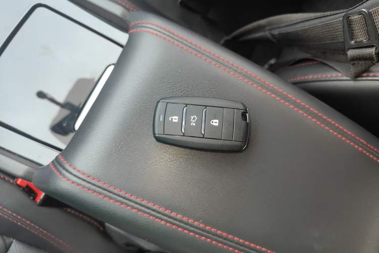 Used CHANGAN Eado 2019 Blue Whale Edition 280T GDI DCT High-Speed Model Vehicle Key