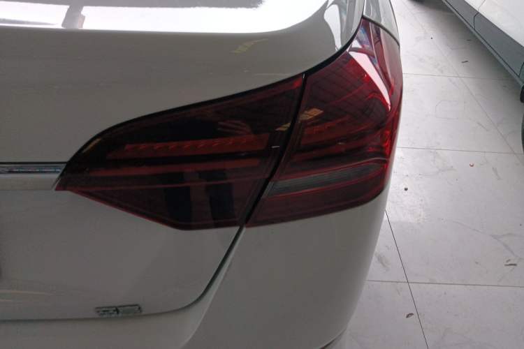 Used Geely Auto Emgrand 2021 UP 1.5L CVT Luxury Model
