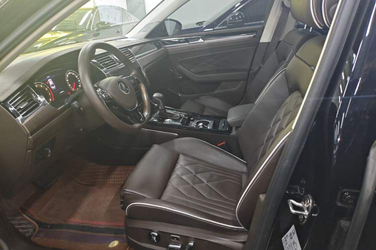 Used Volkswagen Phideon 2021 380TSI Prestige Edition
