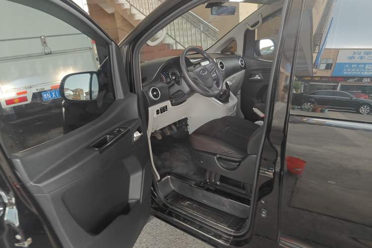 Used JAC Refine M3 2022 PLUS IKEA Edition 1.8L Comfort Version