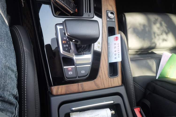 Used Audi Q5L 2022 40T Fashionable and Dynamic Model