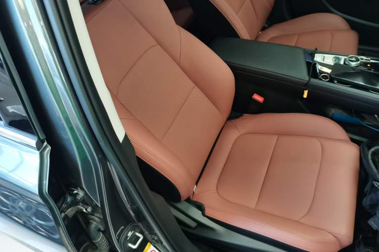 Used CHANGAN Eado 2025 PLUS 1.4T Dual-Clutch High-Energy Version Right Front Seat