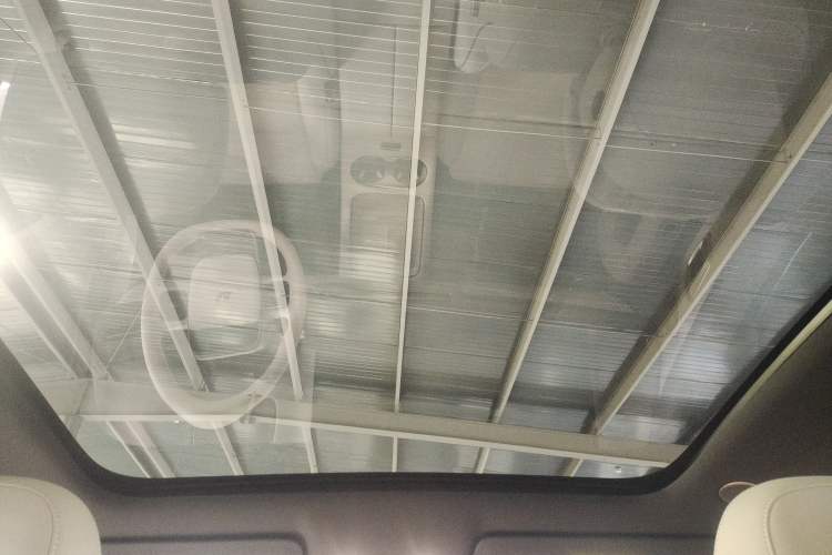 Used Li Auto i6 2025 Model Two-Wheel-Drive Standard Type
