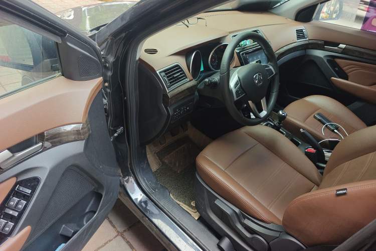 Used BAIC Weiwang S50 2016 1.5T Manual Joyful Luxury Edition
