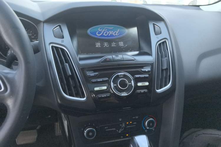 Used Ford Focus 2018 Sedan Classic 1.6L Automatic Trendy SmartDrive Edition