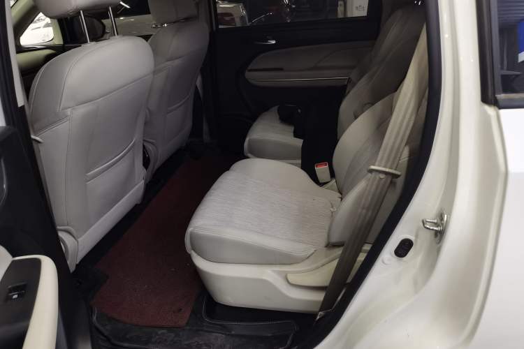 Used GAC Trumpchi M6 2021 270T Manual Elite Edition (7-seater) Left Rear Seat