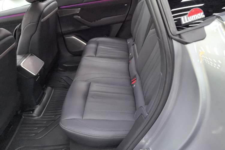 Used ONVO L60 2024 60 kWh Rear-Drive Version