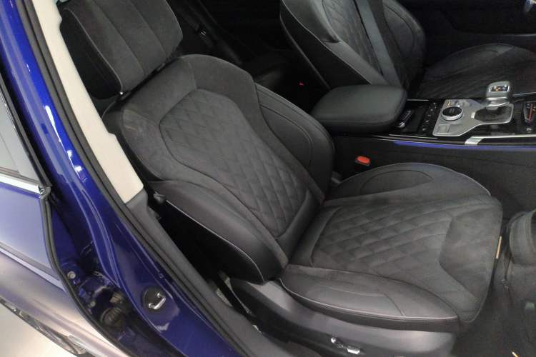 Used Hongqi HS5 2019 2.0T Smart Connect Flagship All-Wheel-Drive Version
