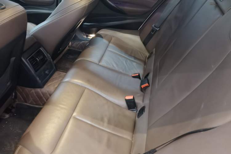 Used BMW 3 Series 2019 320i M Sport Package
