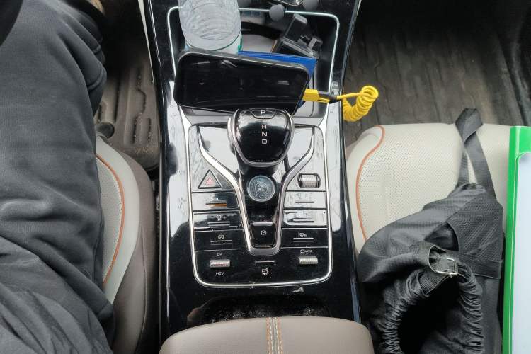 Used BYD Qin PLUS 2024 HONOR Edition DM-i 120KM Beyond Model
