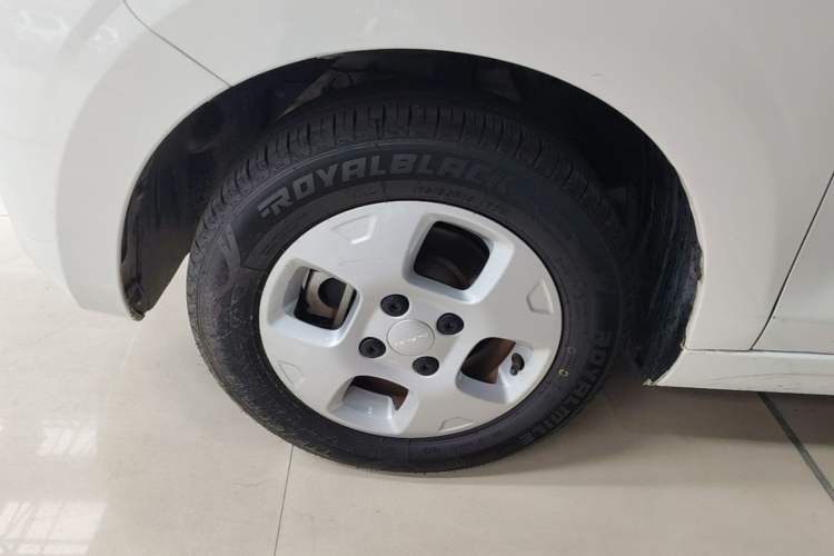 Used Roewe Clever 2021 302 km New Four-Seater Super-Efficient Version