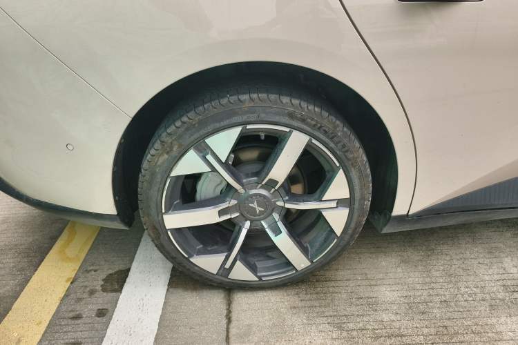 Used XPeng MONA M03 2024 620 with Ultra-Long Range
