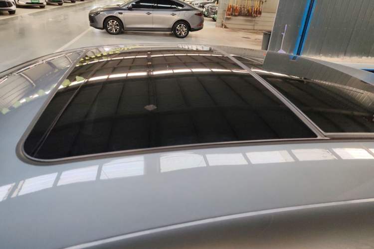 Used BYD Qin L 2025 DM-i Smart Drive 120KM Superior Model Roof