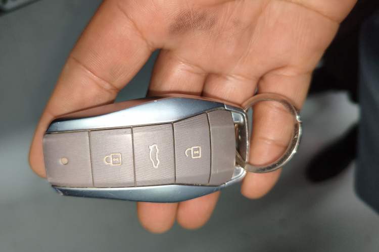 Used SOL E10X 2021 302 km Range Luxury Version 30.2 kWh