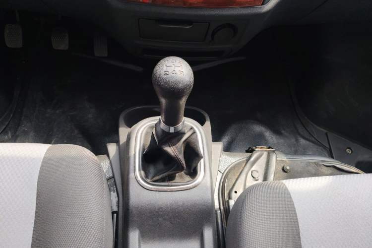 Used CHANGAN KAICHENG Ruixing M60 2020 1.5L Standard Version China VI 6-Seater DAM15KR Gear Lever