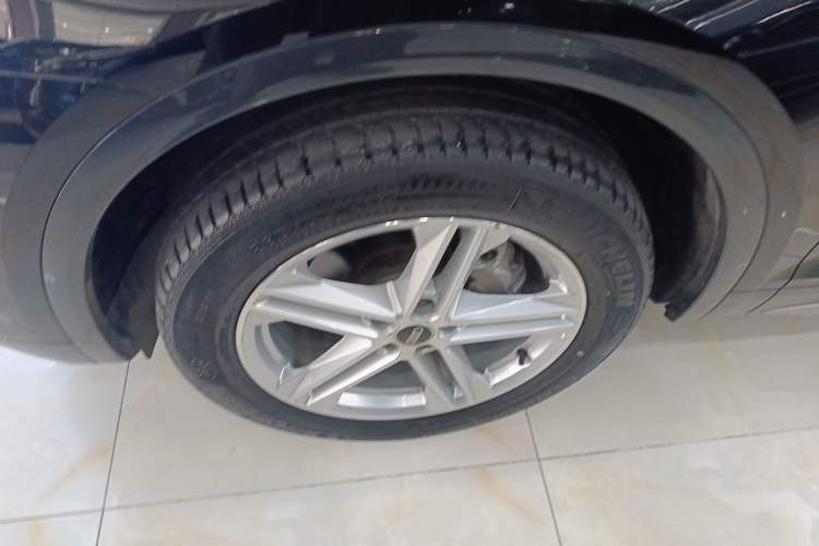 Used Audi Q5L 2022 40T Fashionable and Elegant Model